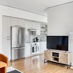 Downtown 2Br W Gym Wd Bbq Nr Dining Shops Sea-406