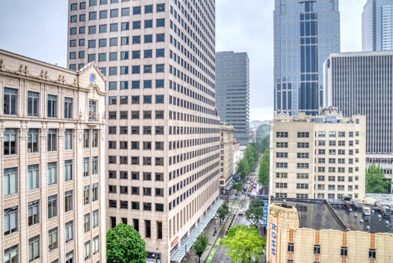 Downtown 2br W Gym Wd Bbq Nr Dining Shops Sea-406 Seattle