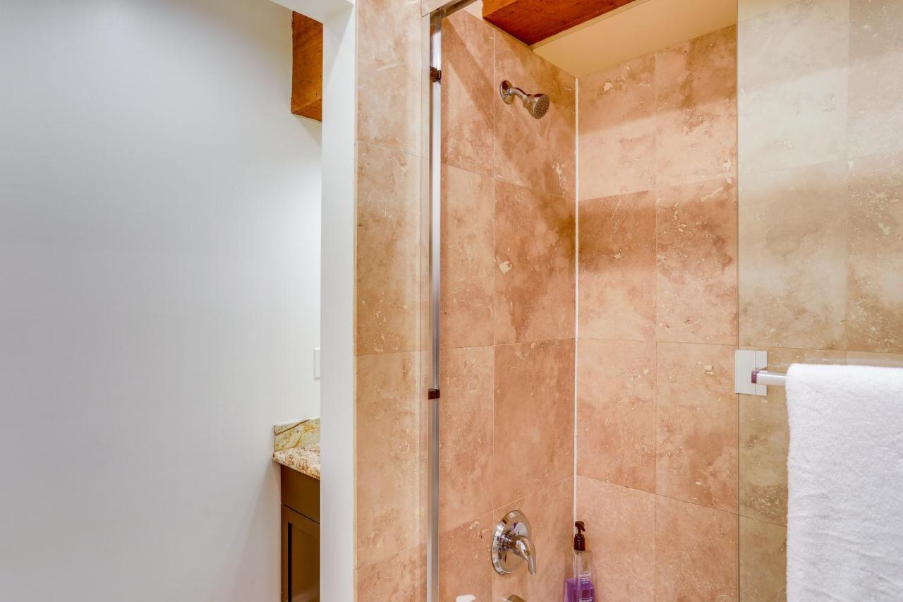 Apartment With Parking, Near Space Needle! Seattle