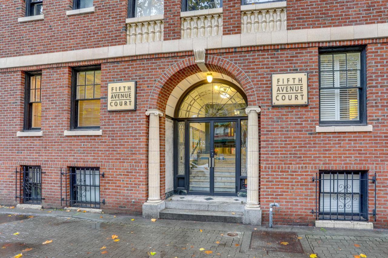 With Parking, Near Space Needle! Apartment