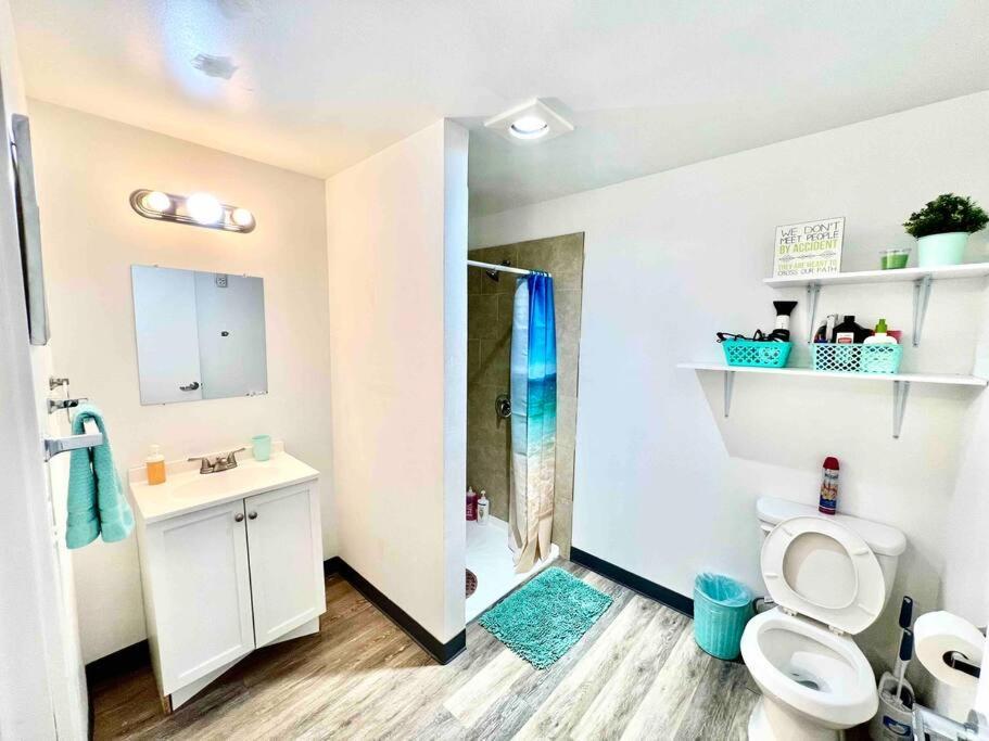Private With Shared Bathroom On The 1st Floor 10 Minutes Walk To Of Washington Apartment
