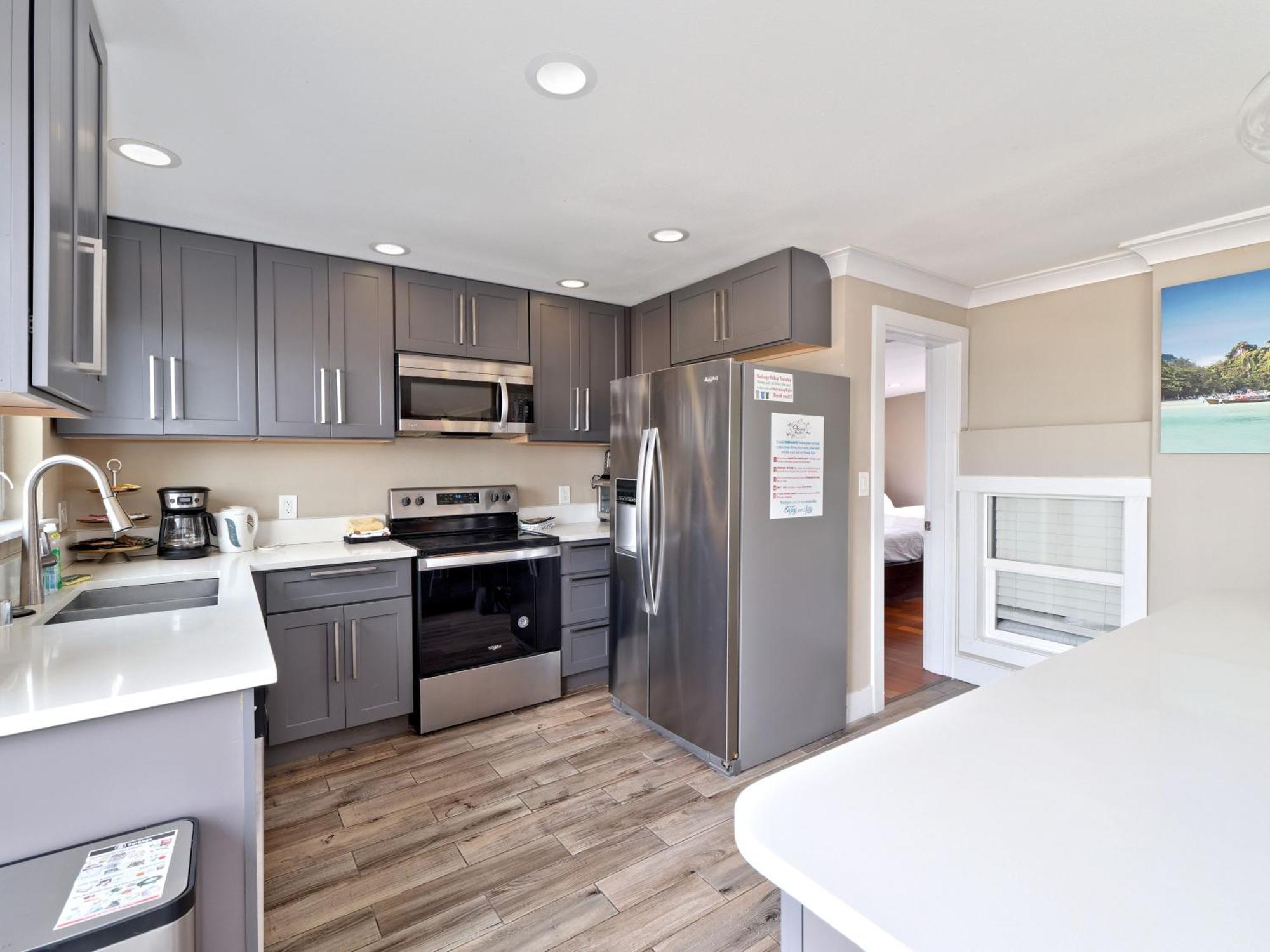 Mid-century W/ Lakefront Views! Seattle