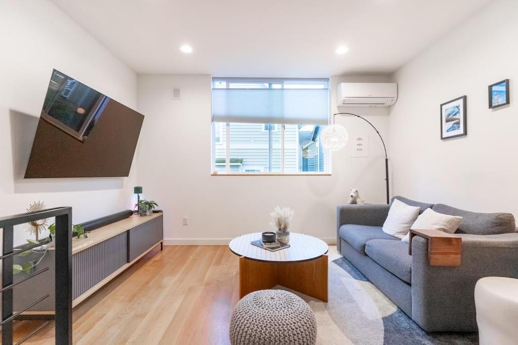 Holiday home Ballard's Pet-friendly Mid Century + Rooftop Deck