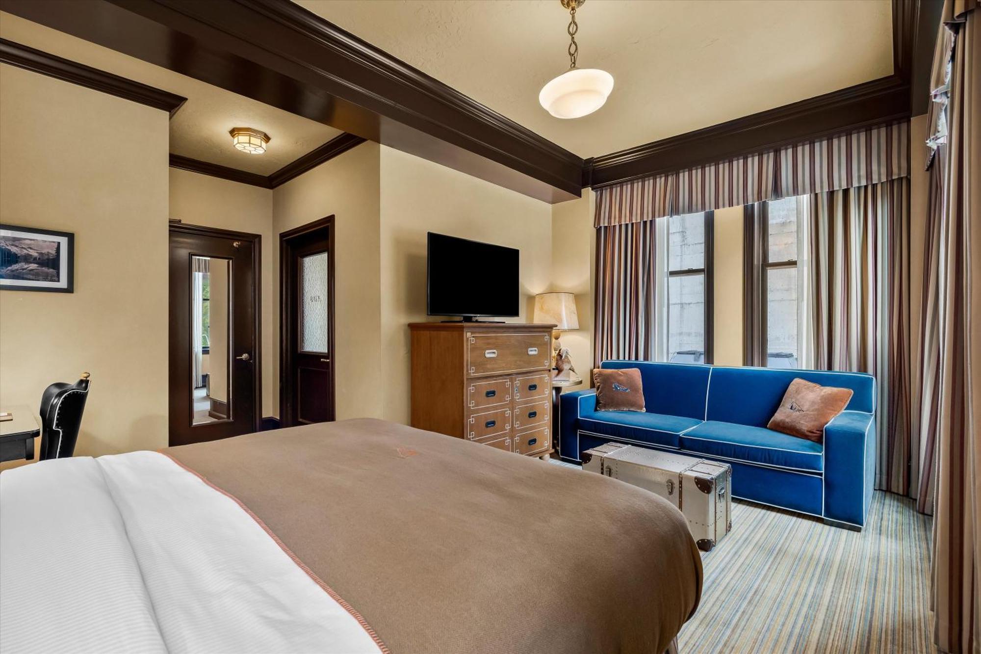 Arctic Club Hotel 4*