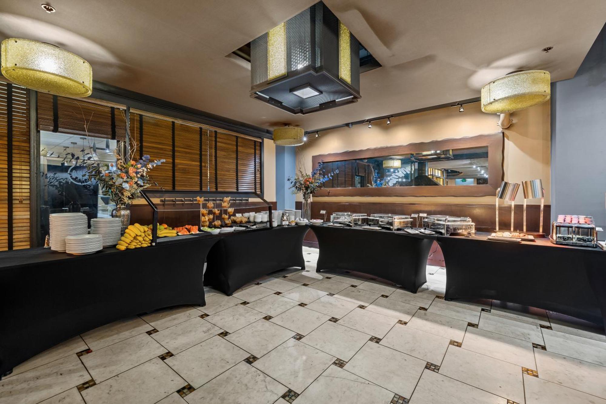 Arctic Club Hotel 4*