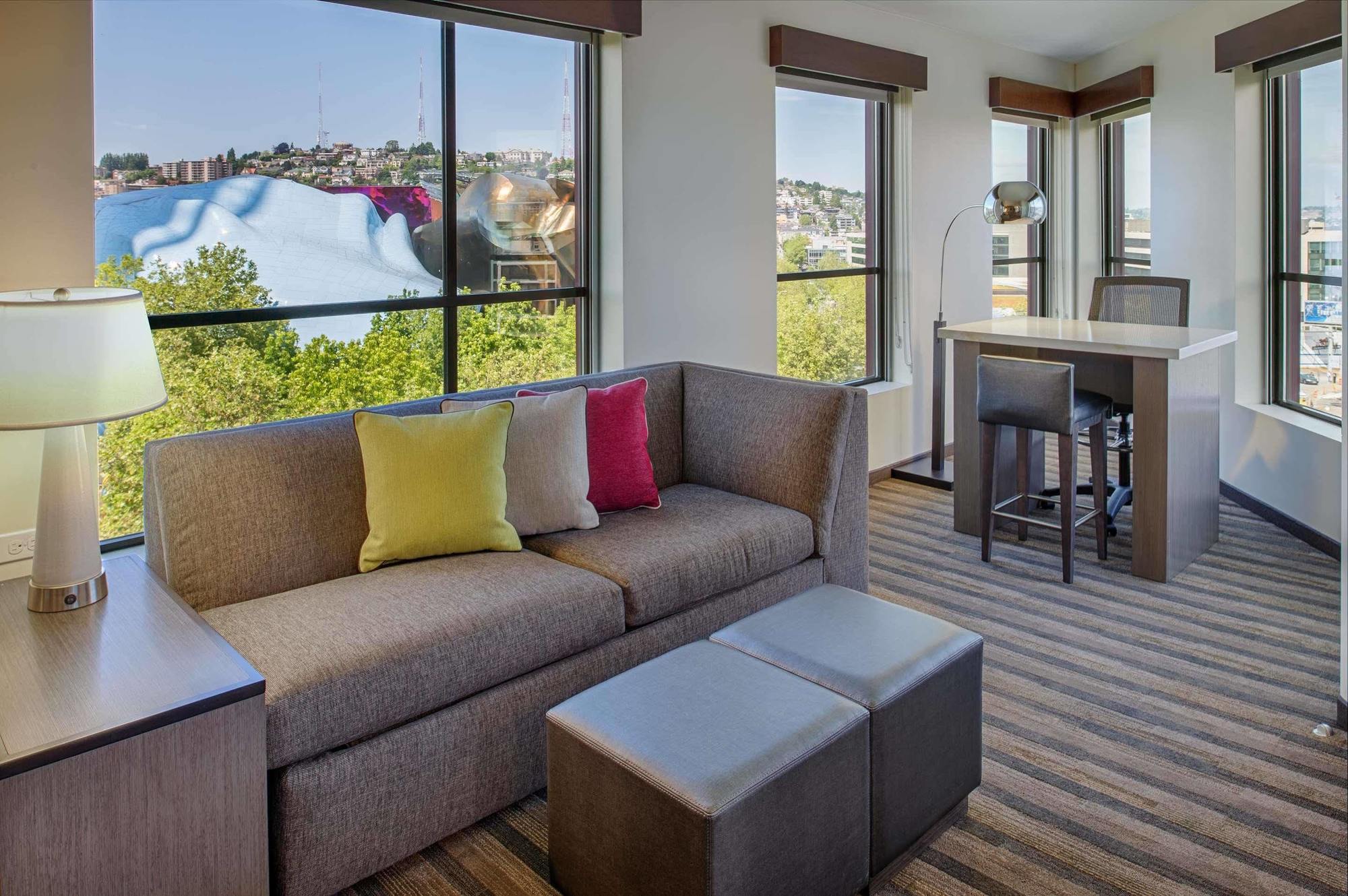 Hyatt House Downtown 3*