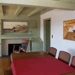 Flo\'S Old Seattle Lookout