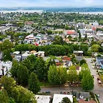 Seattle Cloud 2Br Prime Location