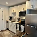 Luxe: Modern Retreat In The City