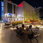Luxury 1 Bedroom 1Bath Convention Center