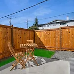 Brand New Home 10Min To Green Lake