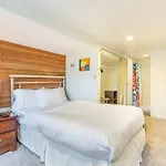 Charming Fremont Craftsman With Scenic Views