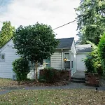 Private Guesthouse North Sandpoint