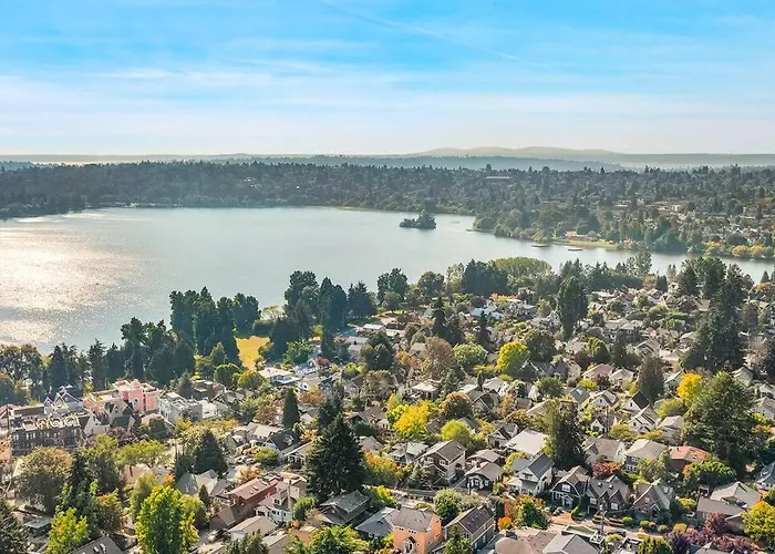 Sunnyside Studio On Green Lake