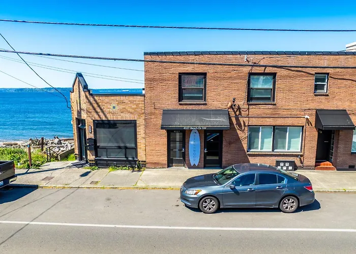 Waterfront Bliss, 2 Bedroom Apt Near Alki Beach