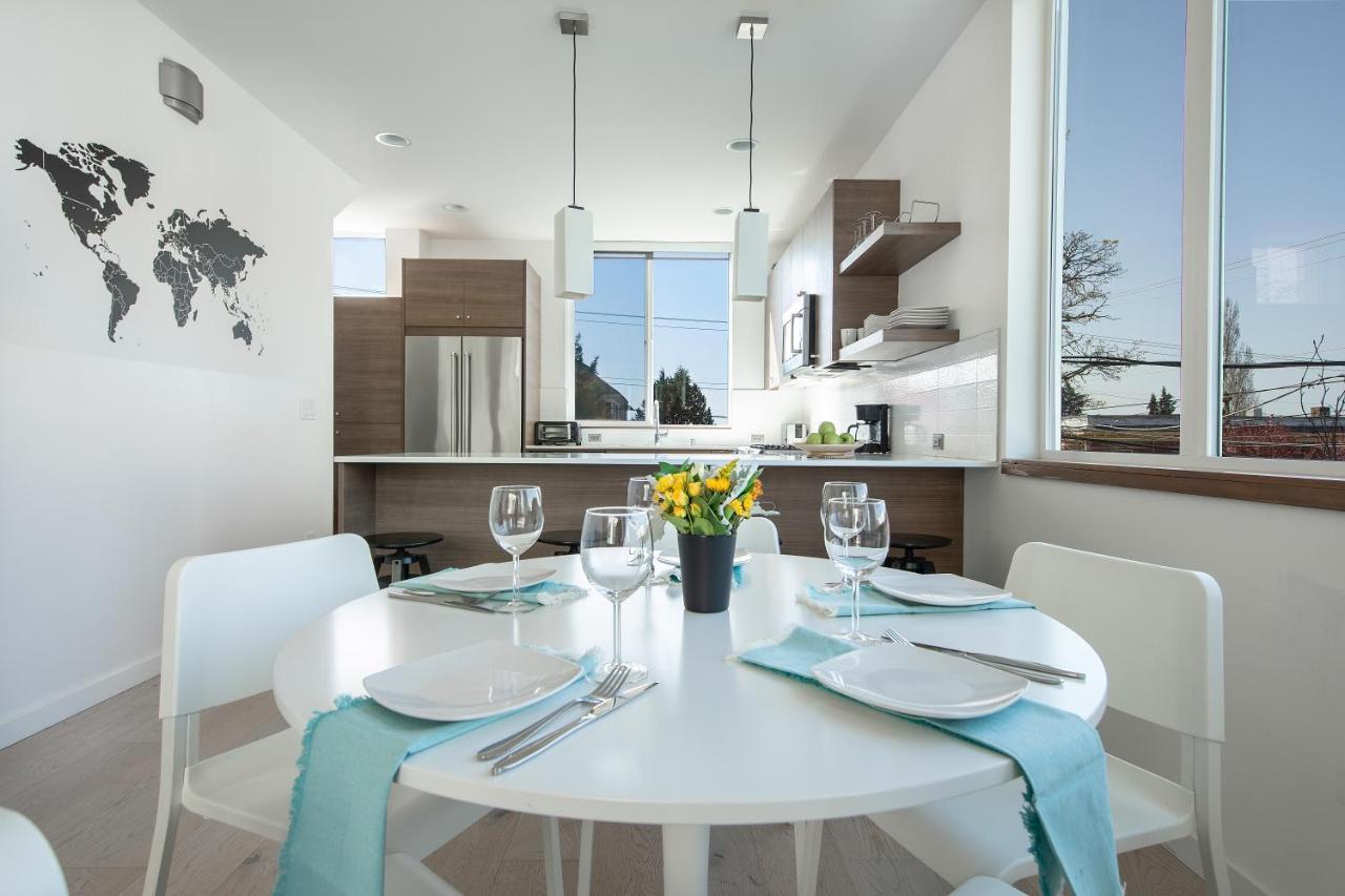 Modern Townhome In Seattle's District With Rooftop * Seattle