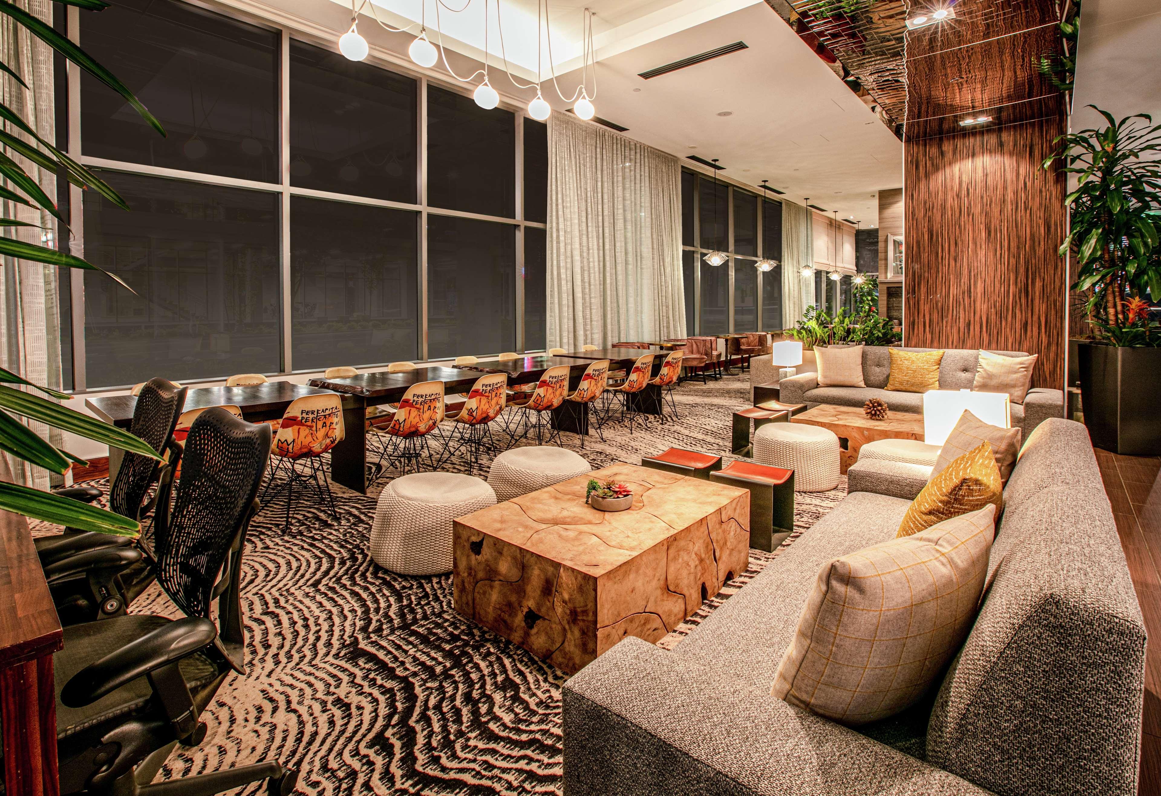 Hilton Garden Downtown Hotel 4*