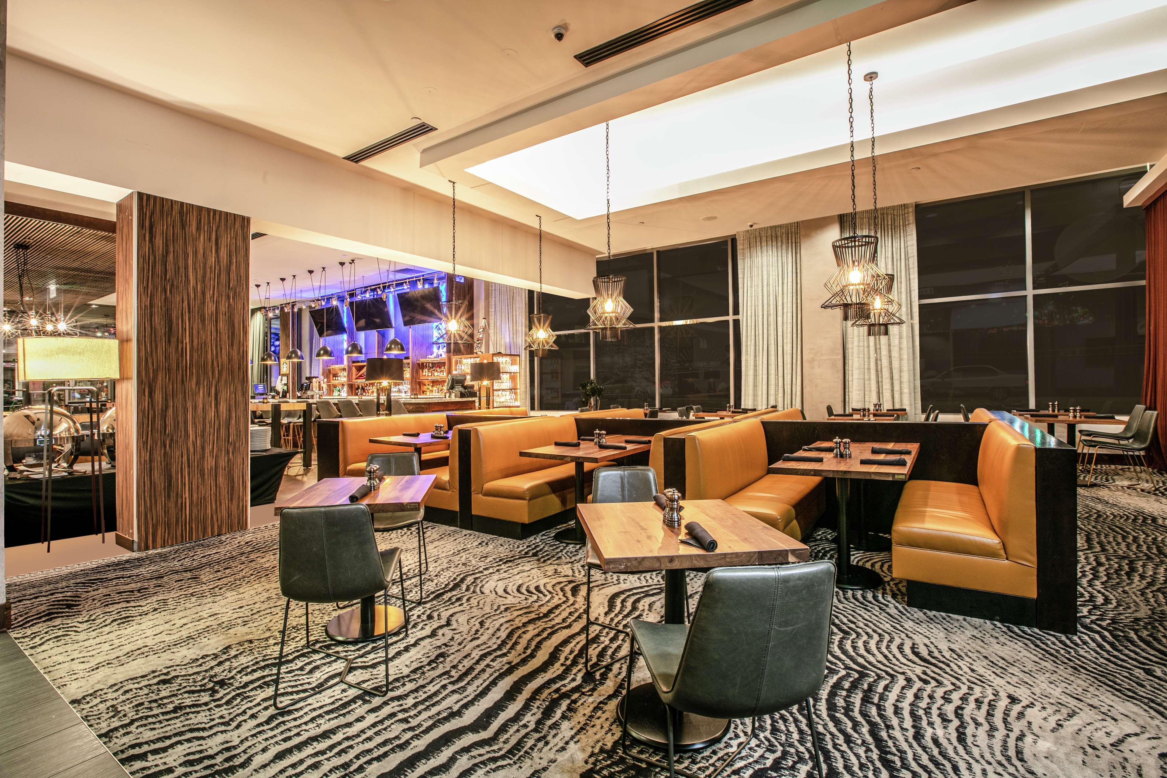 Hilton Garden Downtown Hotel 4*