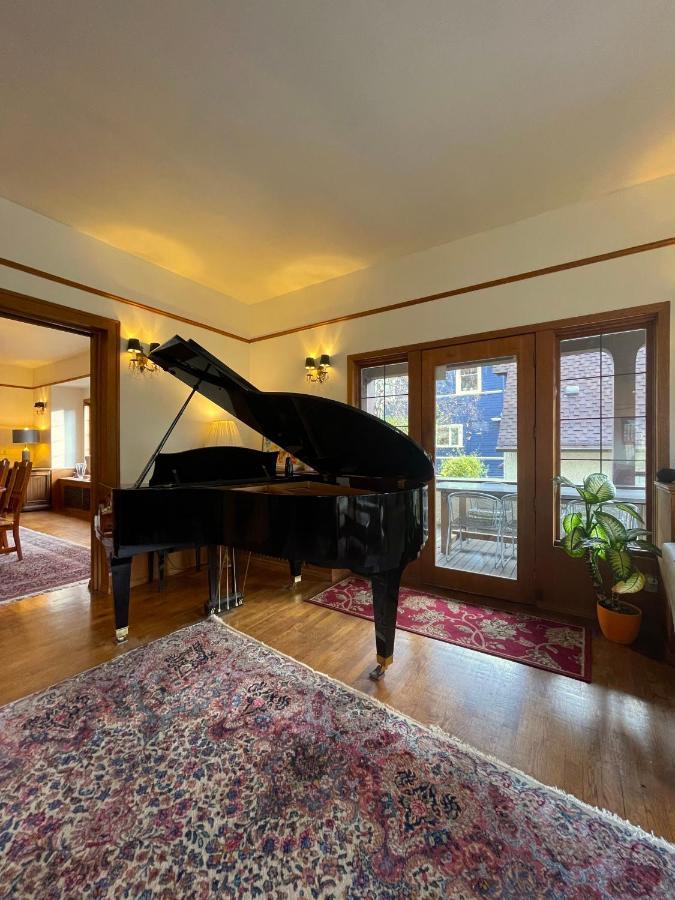Bed & Breakfast Cecil Bacon Manor