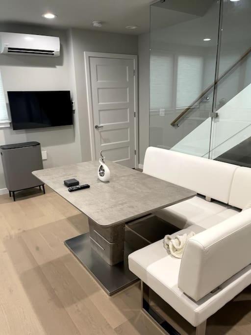 Holiday home Seattle's New Modern Townhouse W/ Private Rooftop Seattle