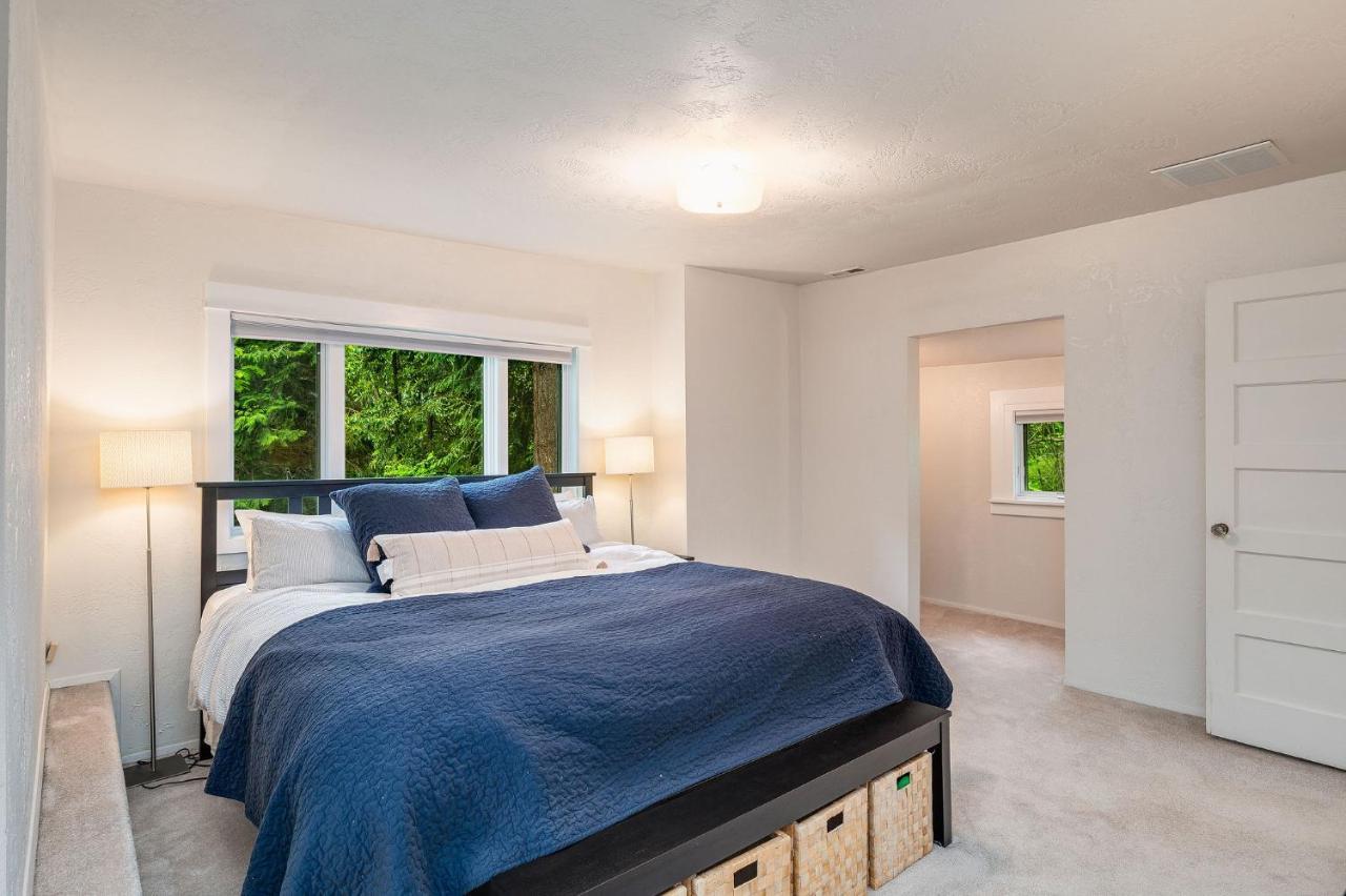 4br With Firepit, Outdoor Dining And Yard Surrounded By Trees Holiday home *