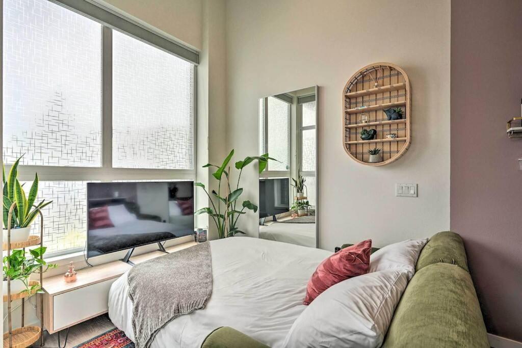 Stylish Ballard 15 Mins From Space Needle Apartment Seattle