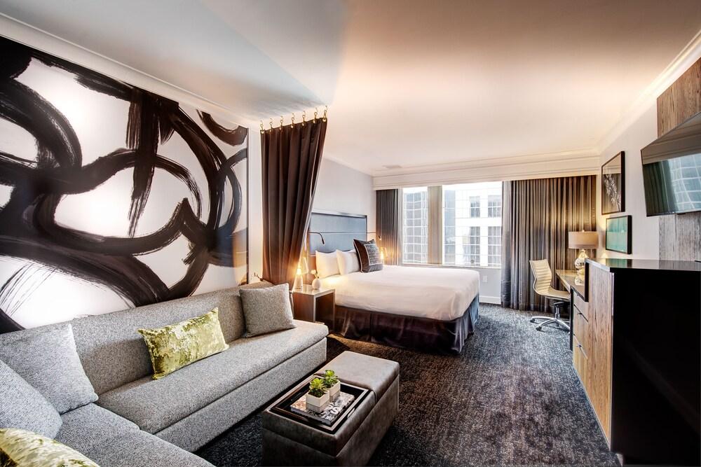 Hilton Motif 4*