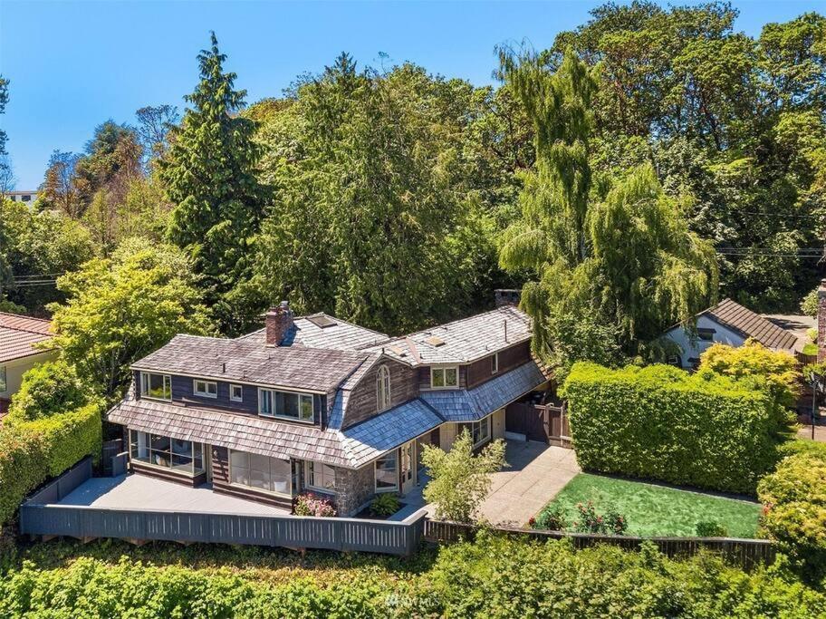 Flo's Old Lookout Holiday home
