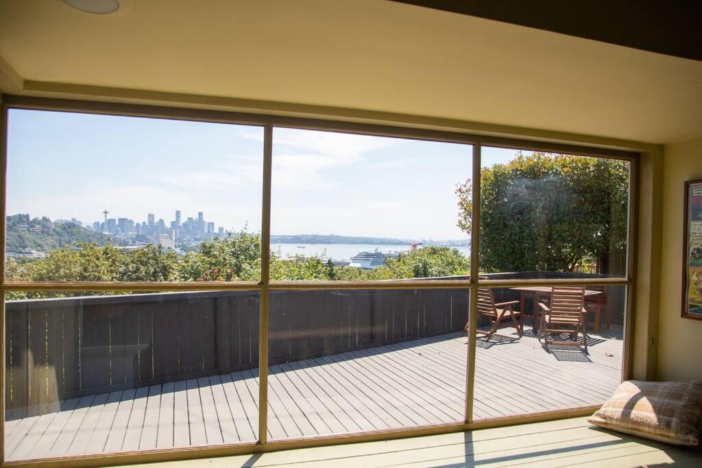 Holiday home Flo's Old Lookout