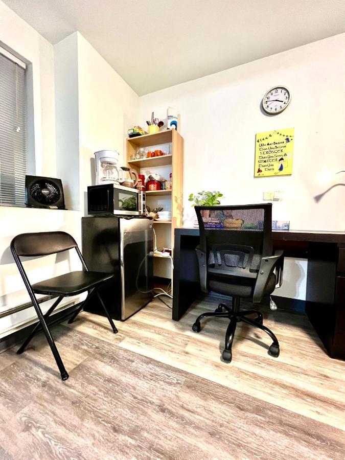 Apartment Micro 10 Minutes Walk To Of Washington