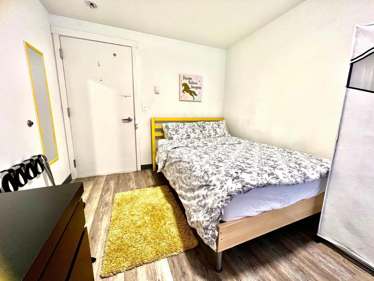 Apartment Micro 10 Minutes Walk To Of Washington