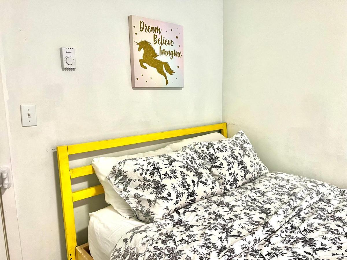 Apartment Micro 10 Minutes Walk To Of Washington *