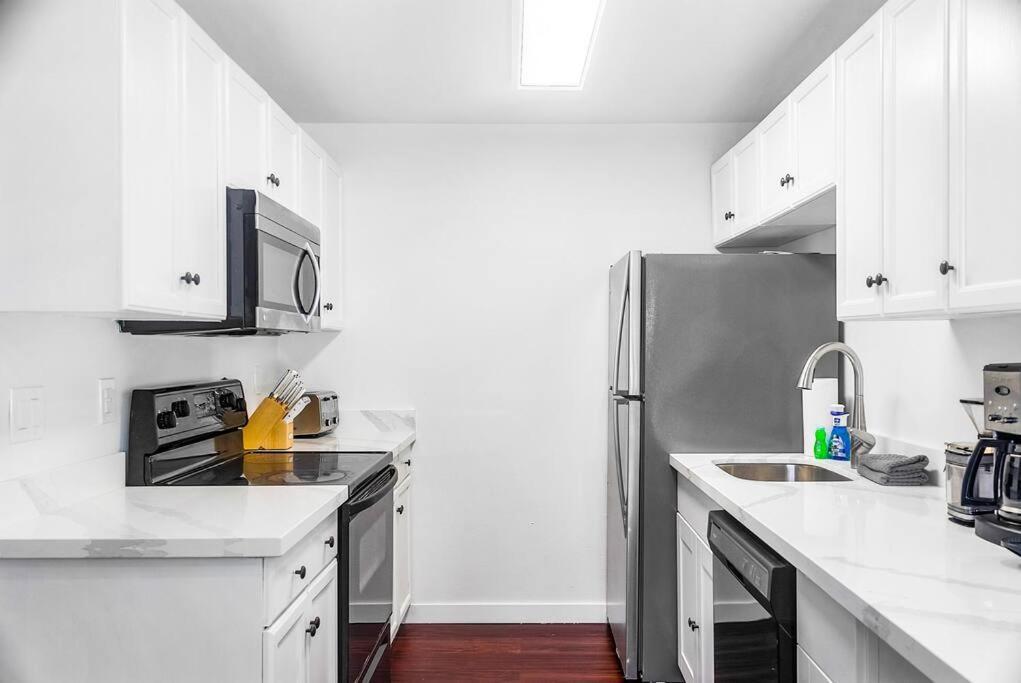 Cloud 2br Prime Location Apartment *