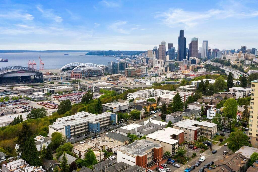 Cloud 2br Prime Location Apartment *