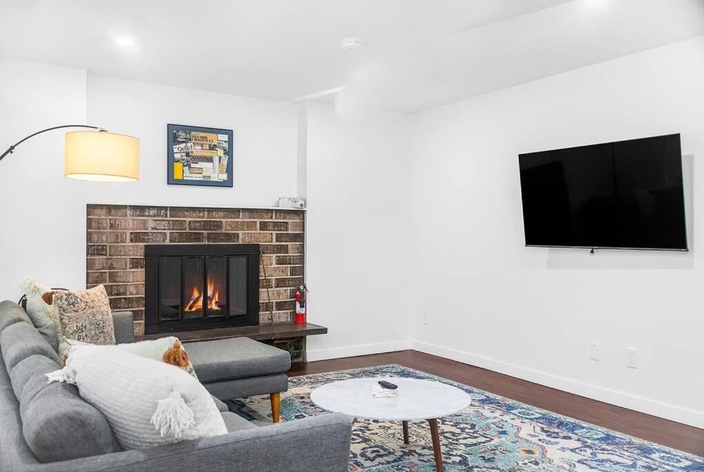 Cloud 2br Prime Location Apartment