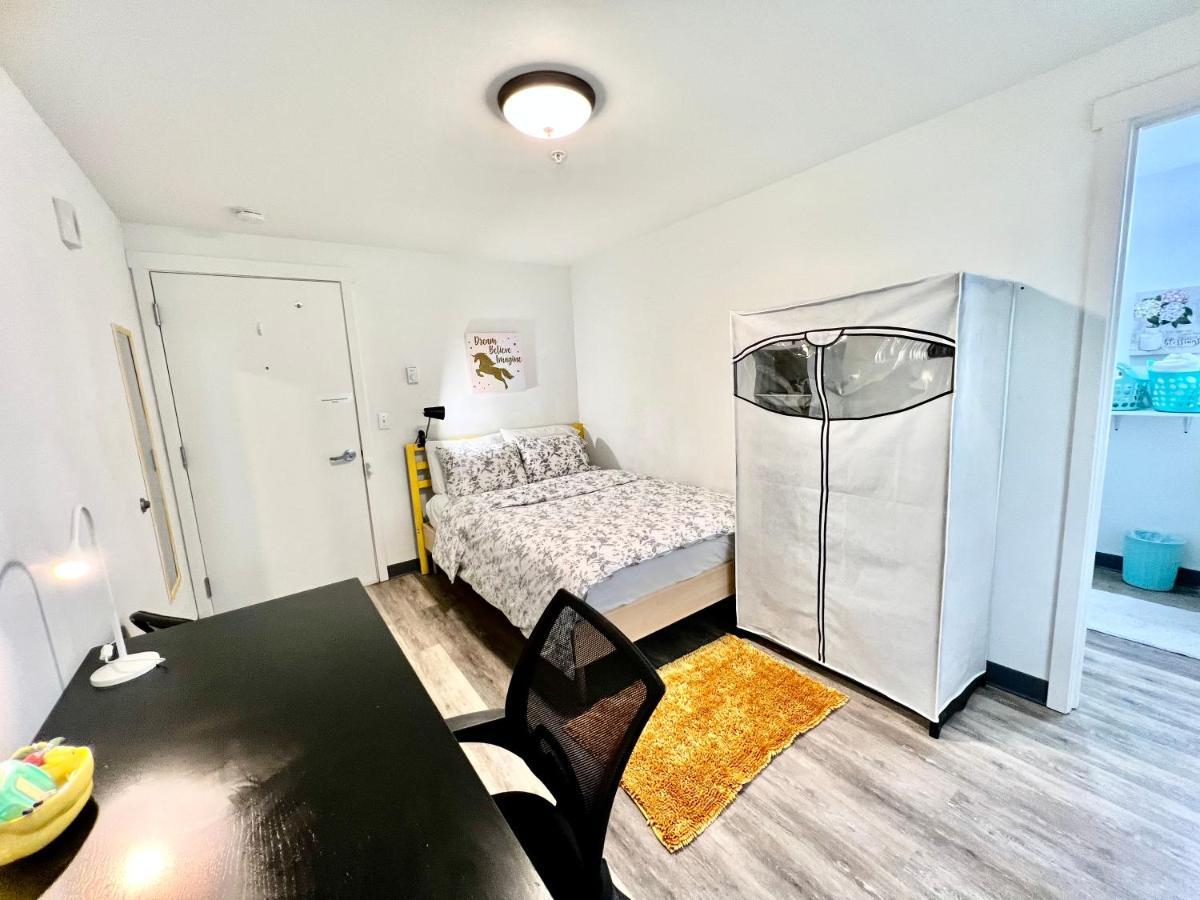 Micro 10 Minutes Walk To Of Washington Apartment *