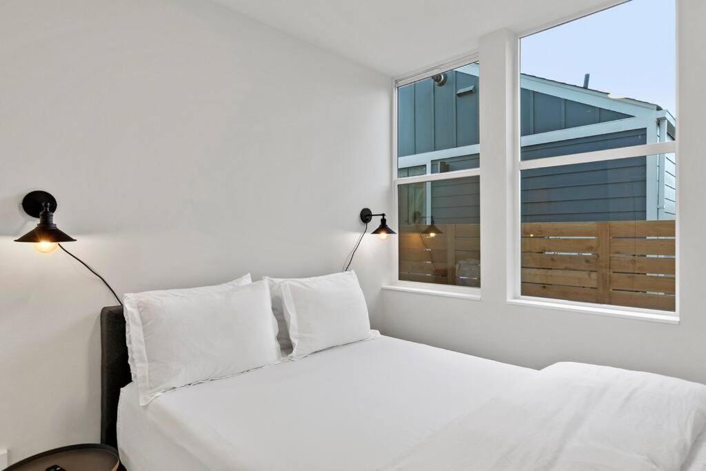 Eco Built Crown Hill Townhouse - 85 Walkscore Holiday home *