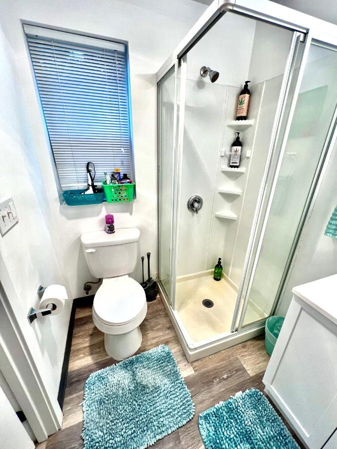 Micro In District- 10 Mins Walk To Of Wa *