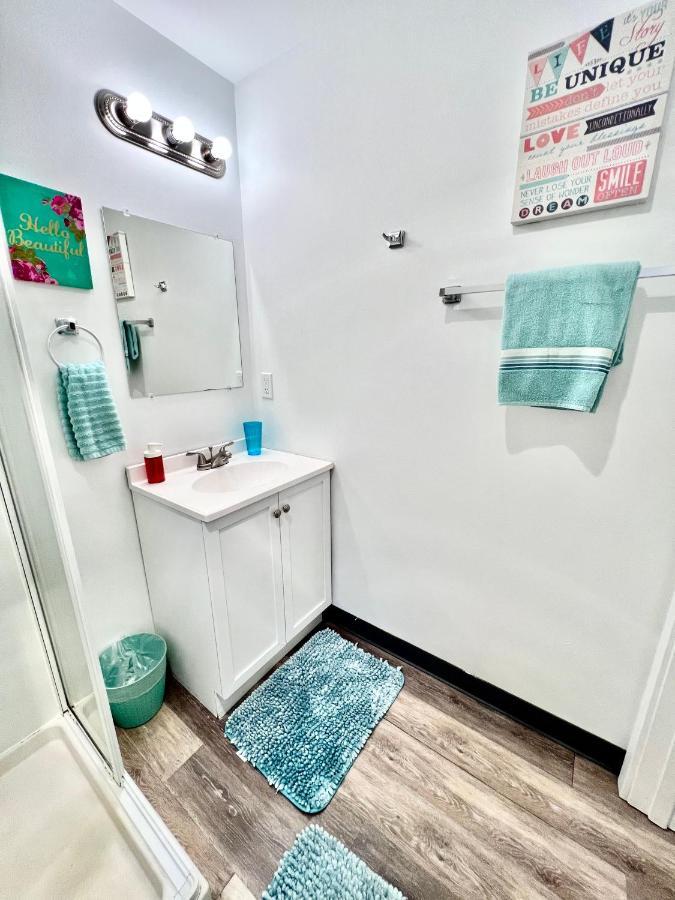 Apartment Micro In District- 10 Mins Walk To Of Wa *