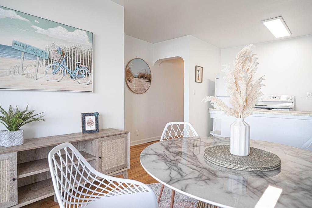 Waterfront Bliss, 2 Bedroom Apt Near Alki