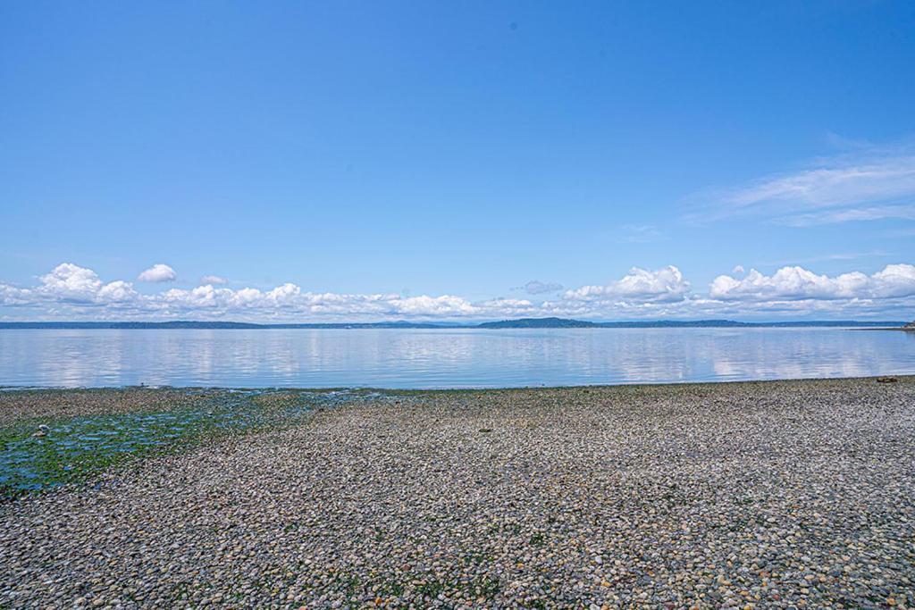 Waterfront Bliss, 2 Bedroom Apt Near Alki Seattle