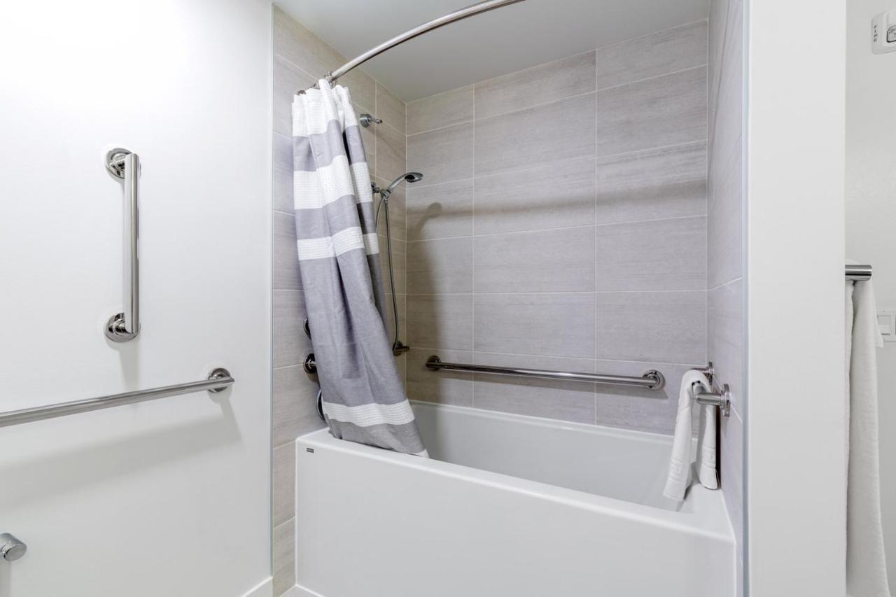 Belltown 1br W Gym Wd Roof Lounge Nr Slu Sea-33 * Seattle