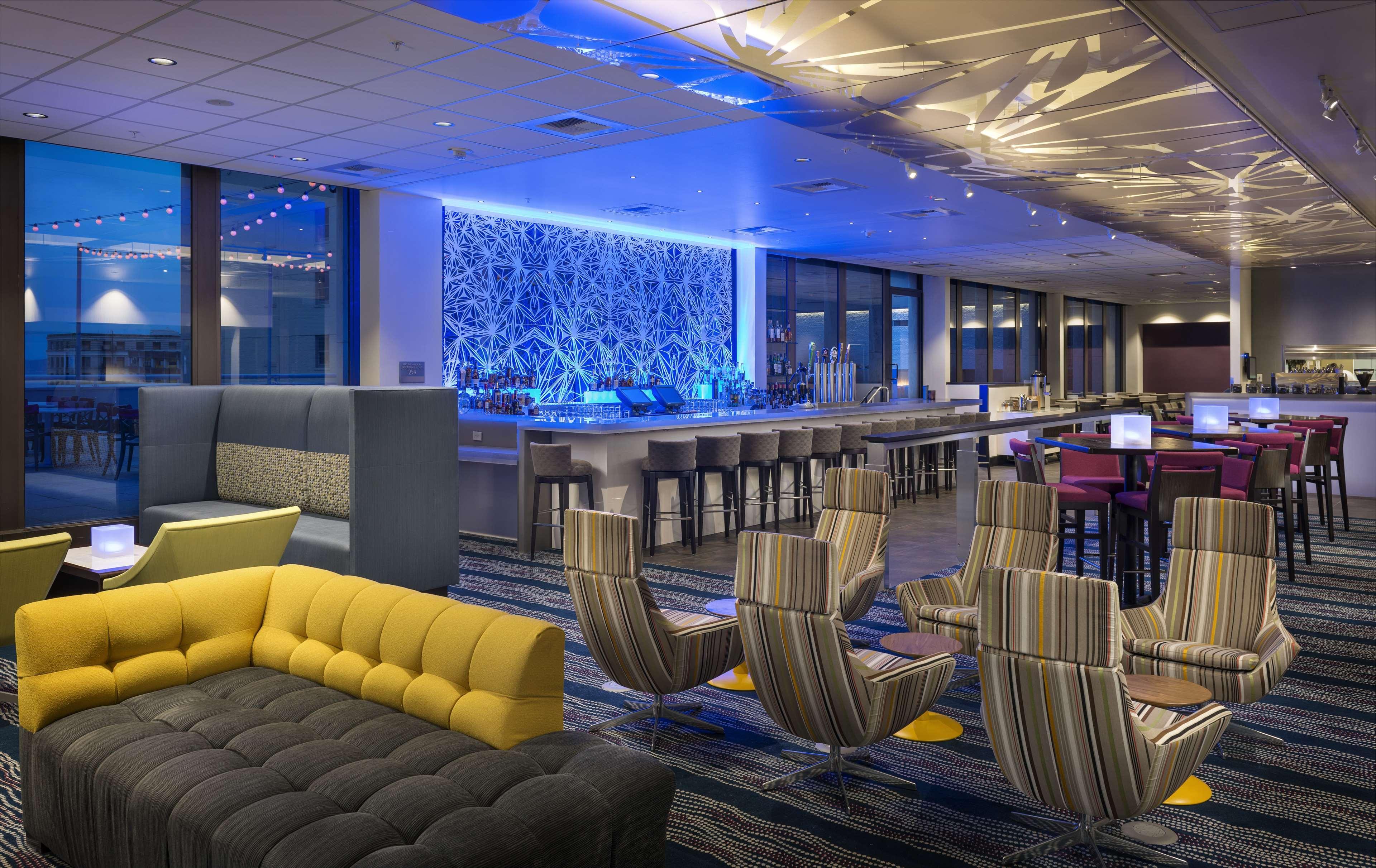 Hilton Motif