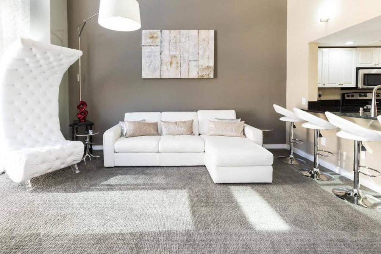 Space Needle Downtown Modern Story Penthouse Apartment