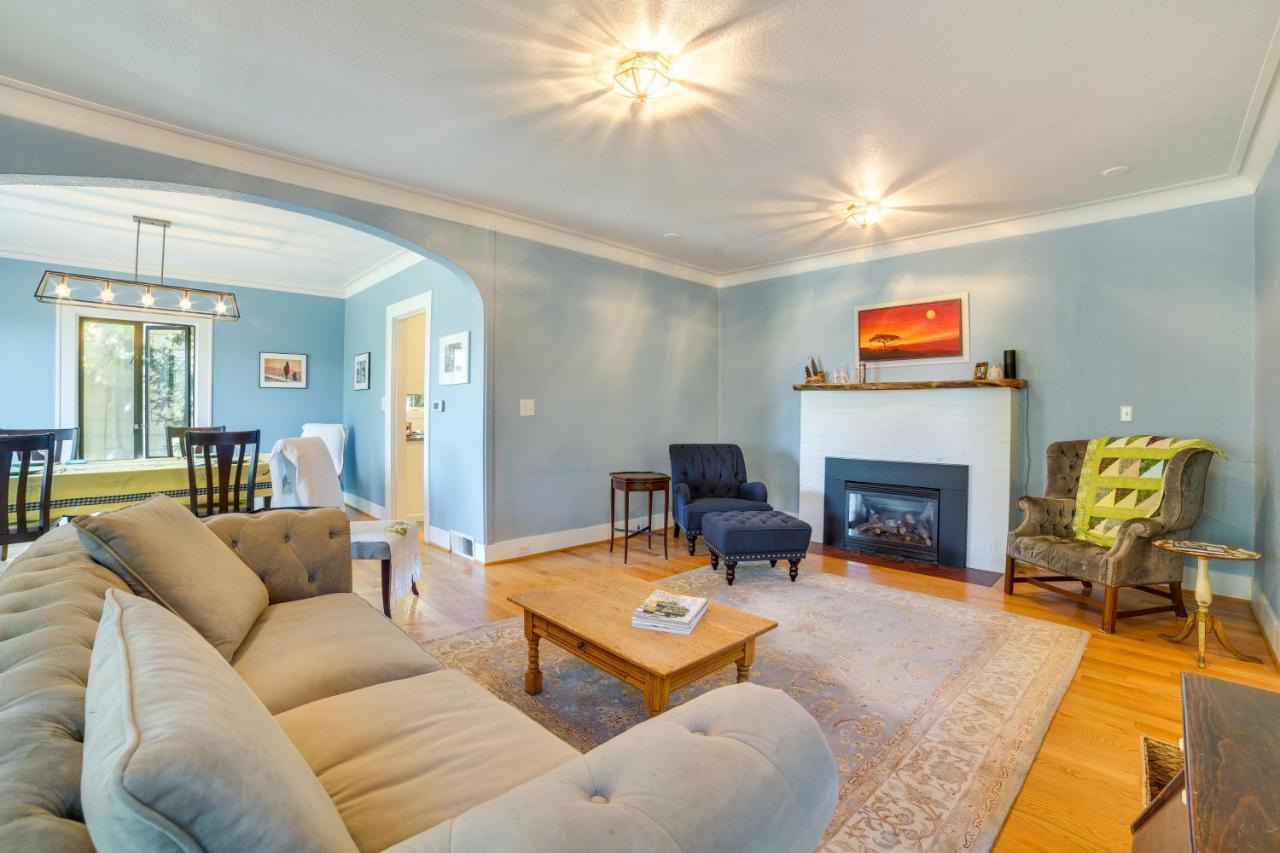 Holiday home Historic Vacation In Seward Park! Seattle