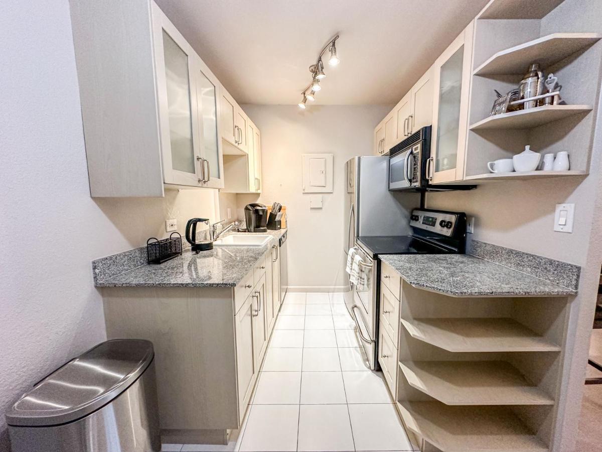 Apartment 2br Downtown Convention Center Near Attractions *