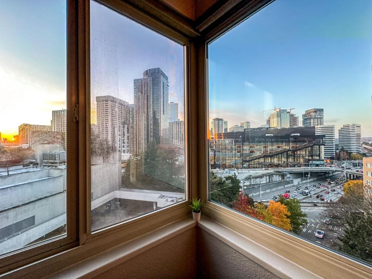 2br Downtown Convention Center Near Attractions Apartment