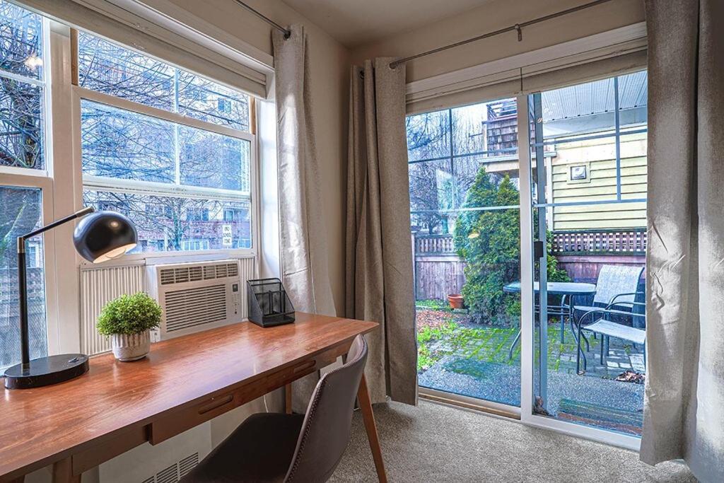 Ballard's Townhome With Office & Walk Score 98 Seattle
