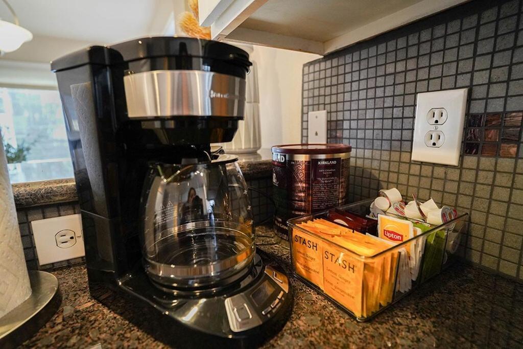 Ballard's Townhome With Office & Walk Score 98 Holiday home