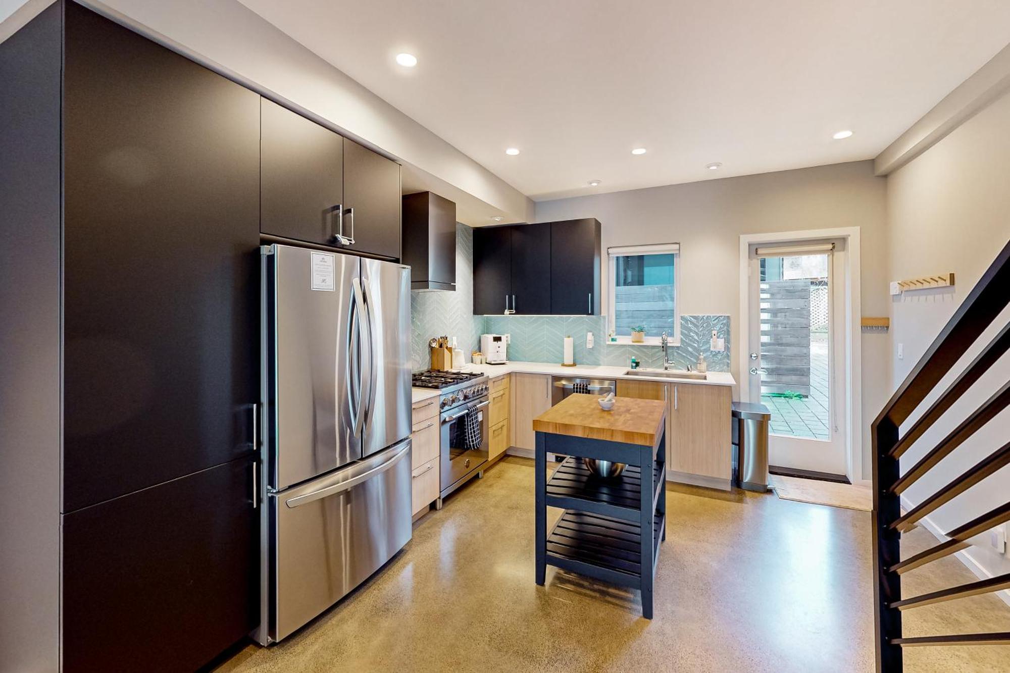 Luxury Ballard Townhome Holiday home